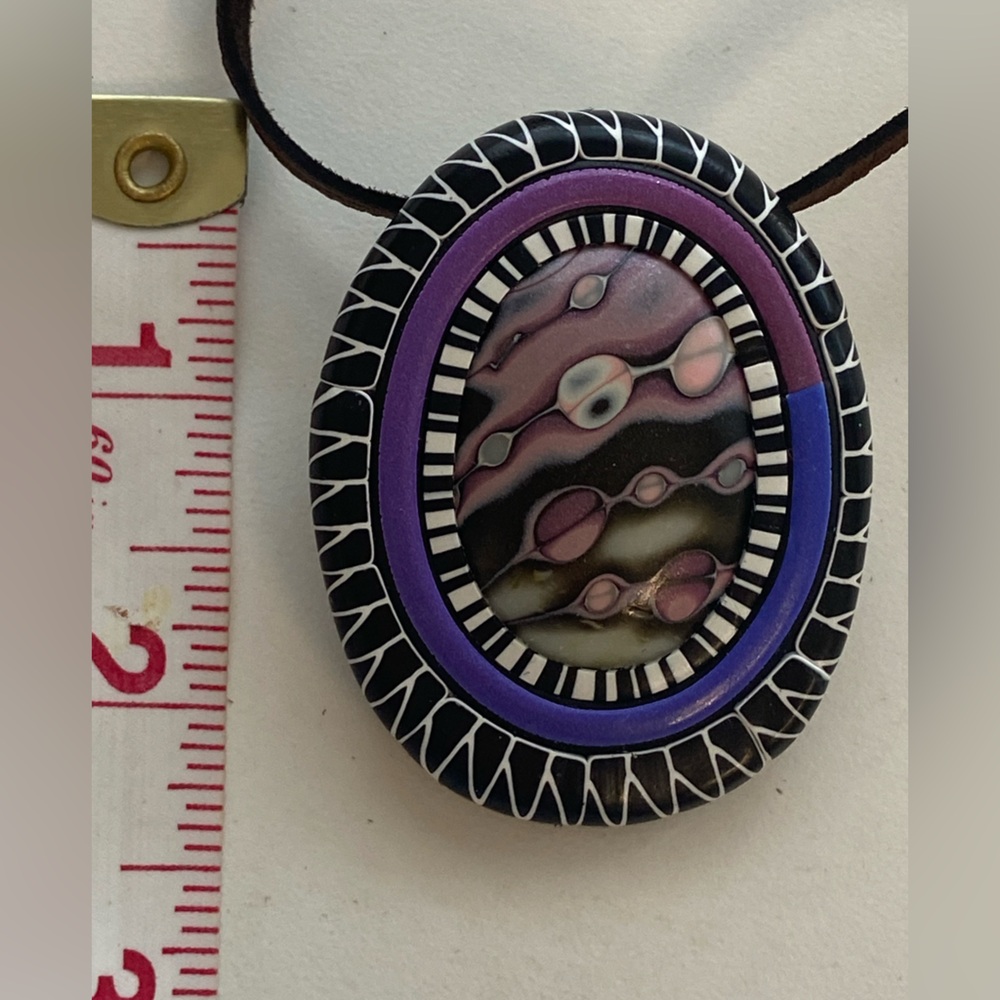 Preowned like new polymer clay pendant handmade - Picture 3 of 6